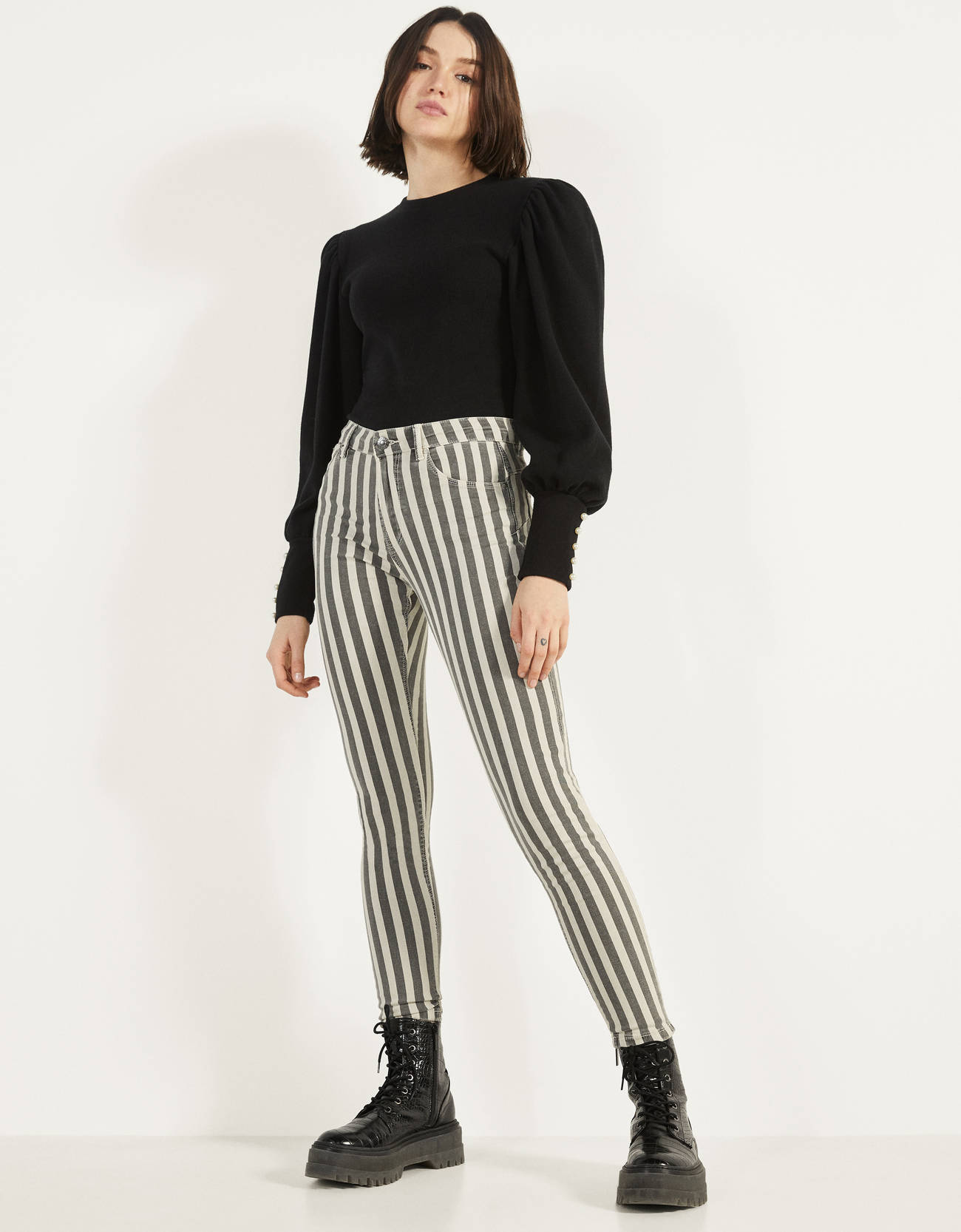 Bershka 5 cepli Push Up jean 10 Bershka 5 cepli Push Up jean 11