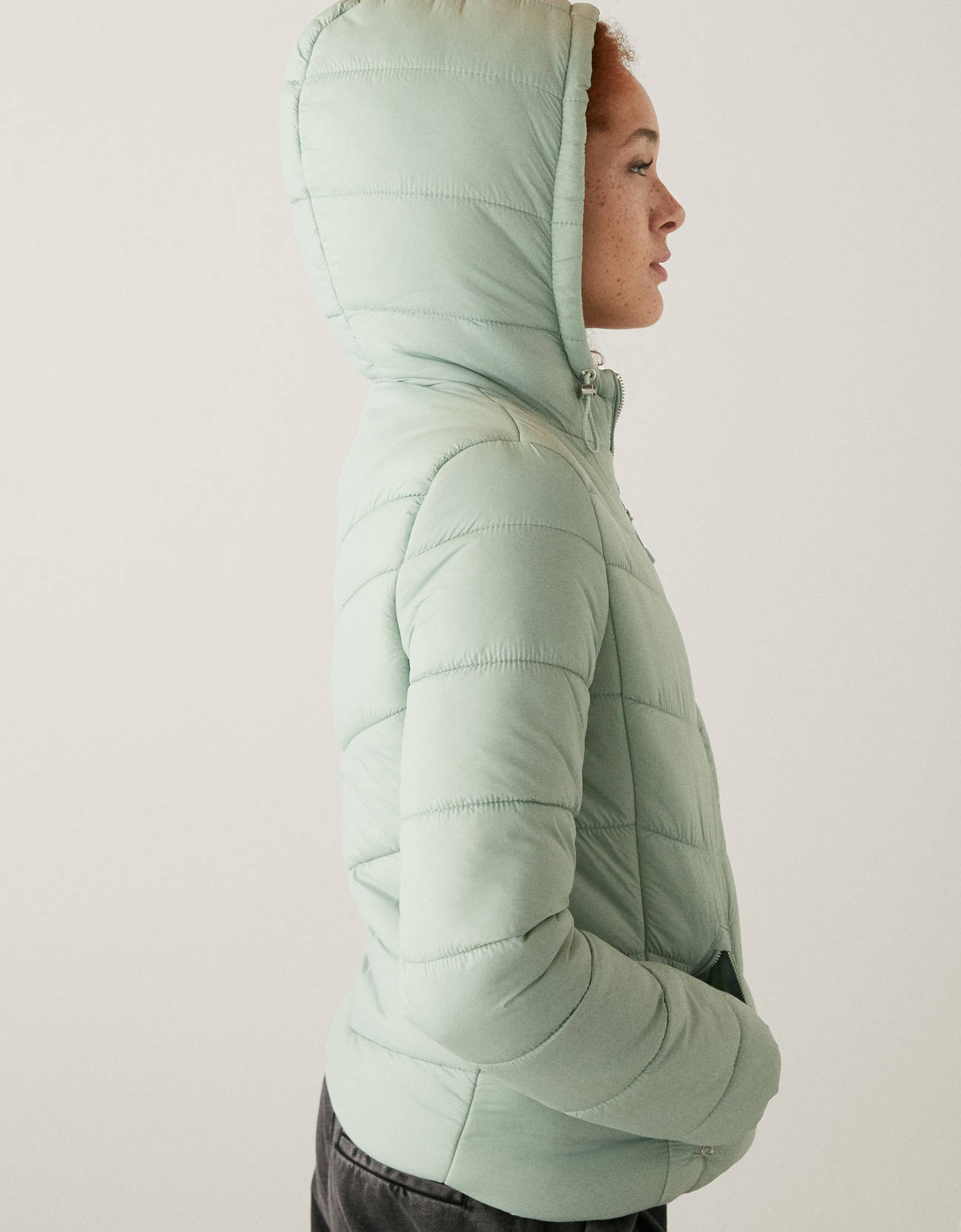 Bershka Kapüşonlu şişme mont 10 Bershka Kapüşonlu şişme mont 11