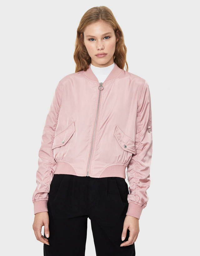cazadora rosa bershka