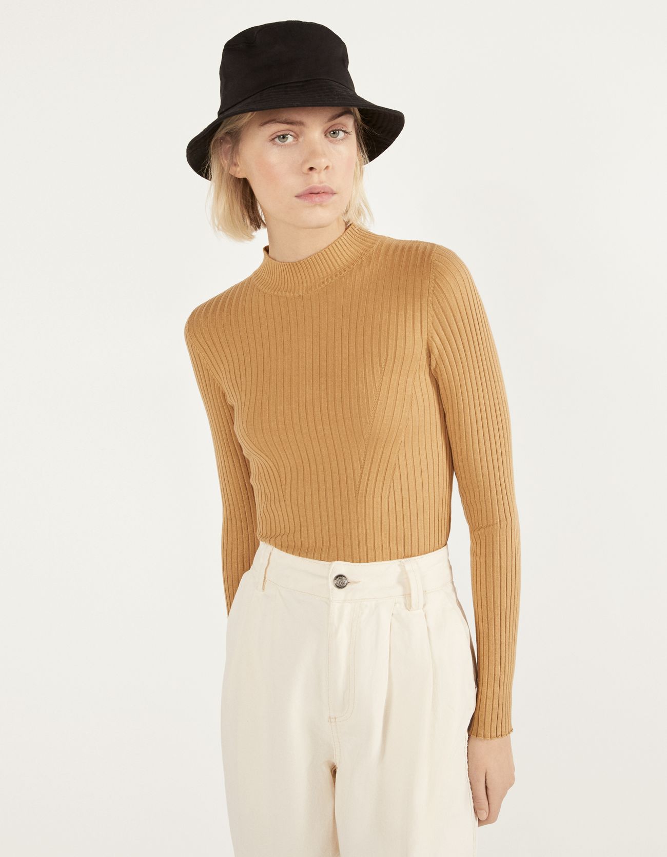 neck sweater - Short Sleeve - Bershka Italy