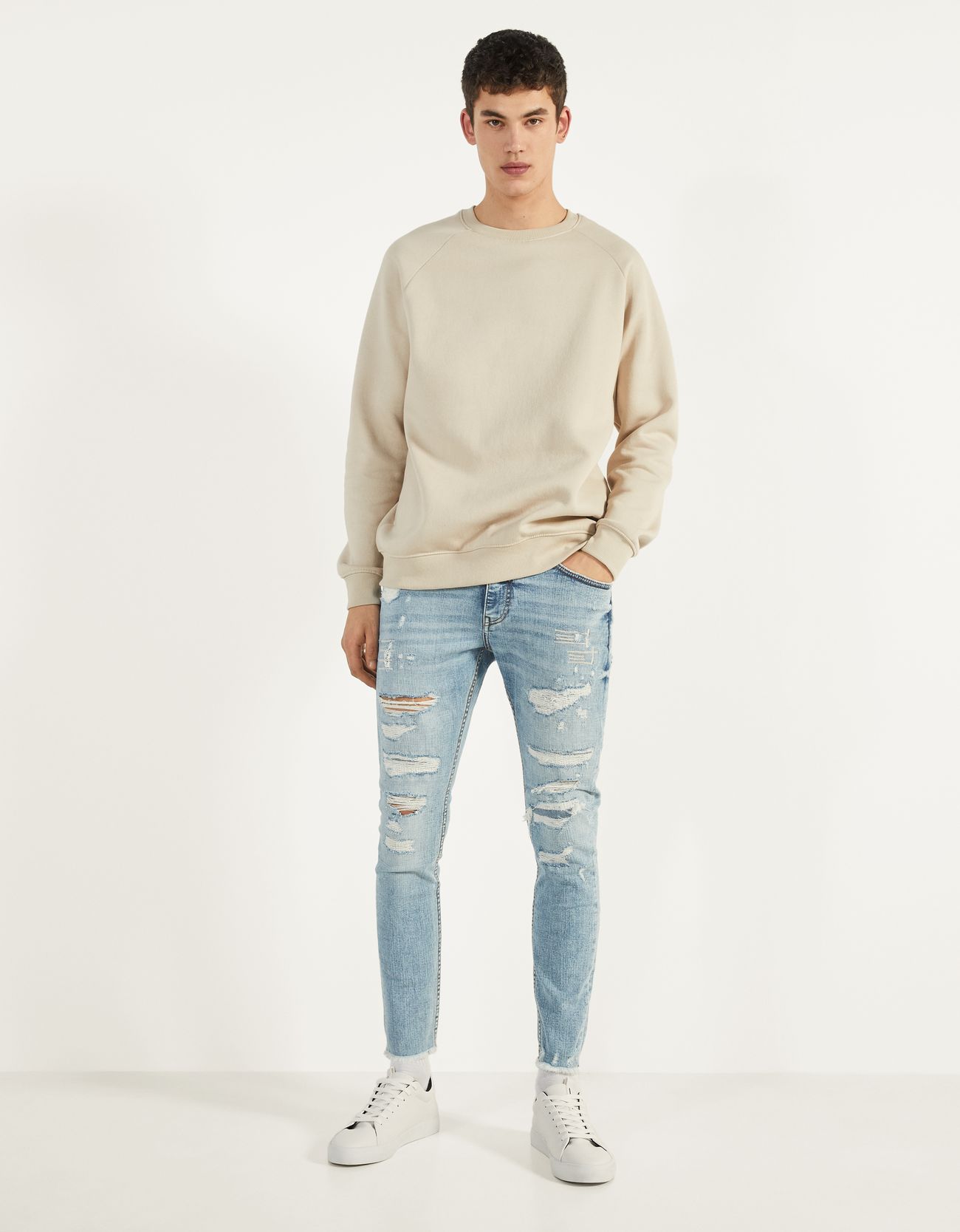 Bershka Distressed detaylı super skinny fit jean 4 Bershka Distressed detaylı super skinny fit jean 5