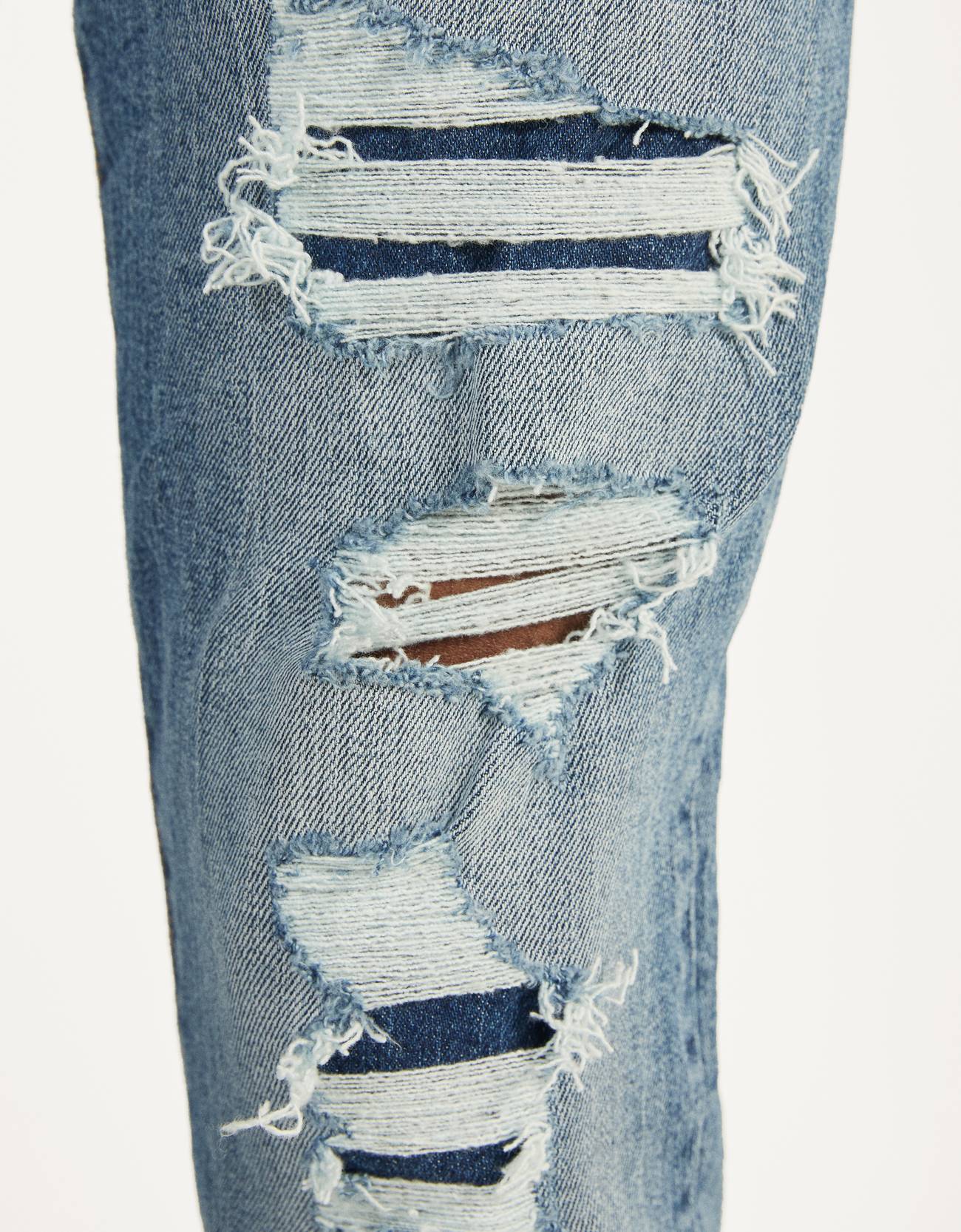 Bershka Yamalı skinny fit jean 4 Bershka Yamalı skinny fit jean 5