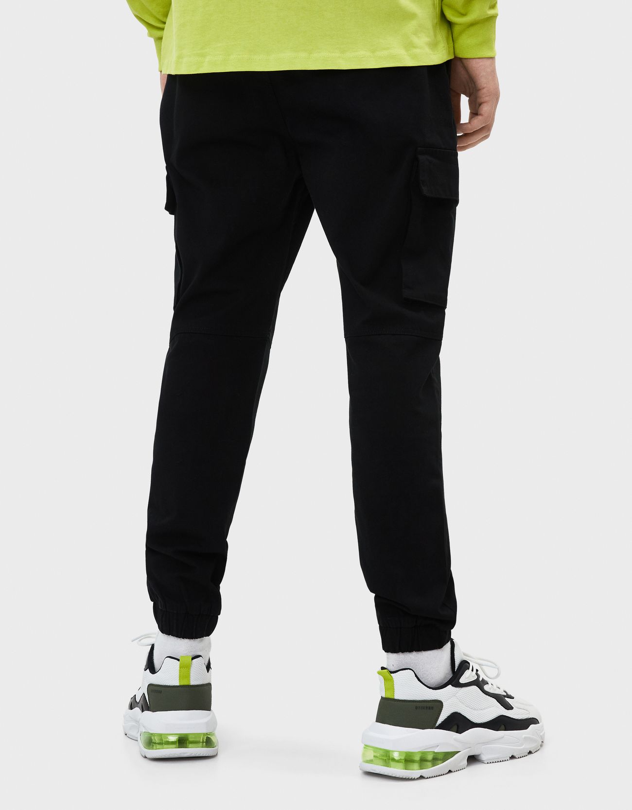 Bershka Kemerli kargo pantolon 0 Bershka Kemerli kargo pantolon 1
