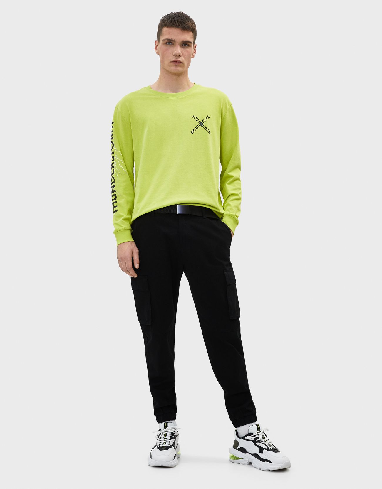 Bershka Kemerli kargo pantolon 4 Bershka Kemerli kargo pantolon 5