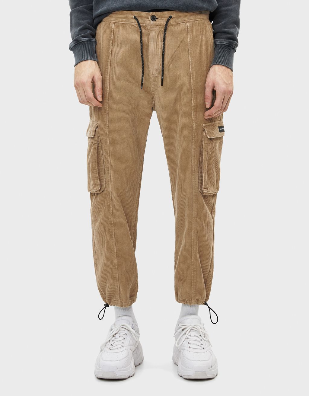 Pantalón cargo de pana - Pantalones - Bershka Panamá