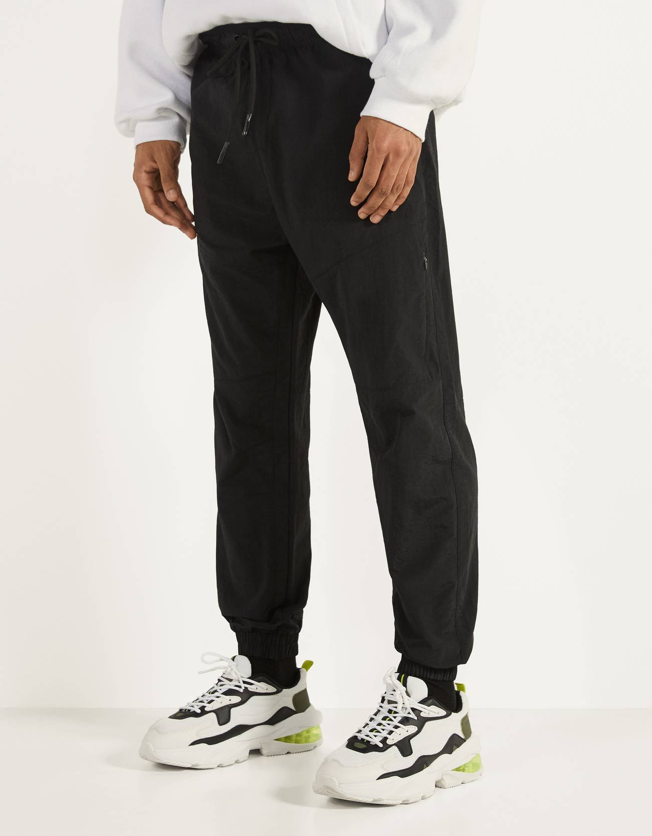 Jogger Pantolon 40 A Varan Indirim Bershka Turkey
