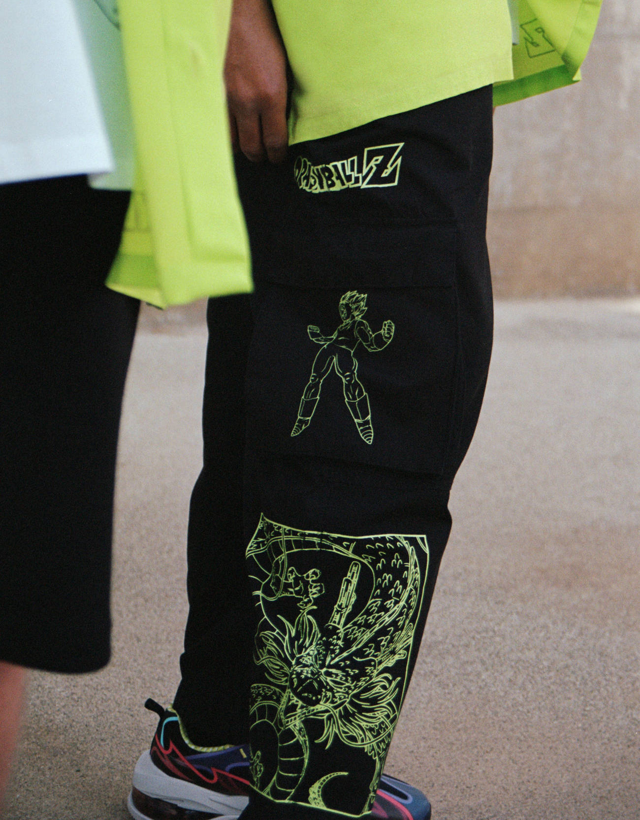 Cargohose Dragon Ball Z x Bershka