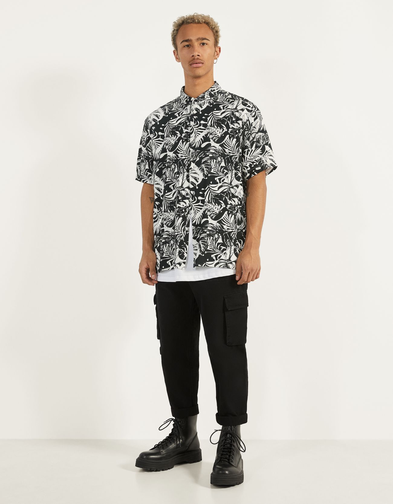 Bershka Desenli gömlek 4 Bershka Desenli gömlek 5