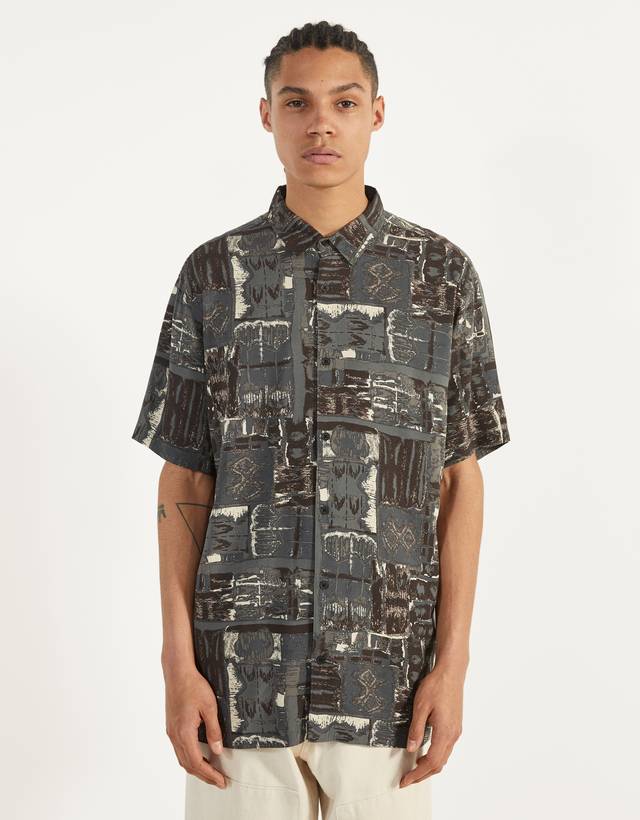 Camisa con estampado - Camisas - Bershka Guatemala