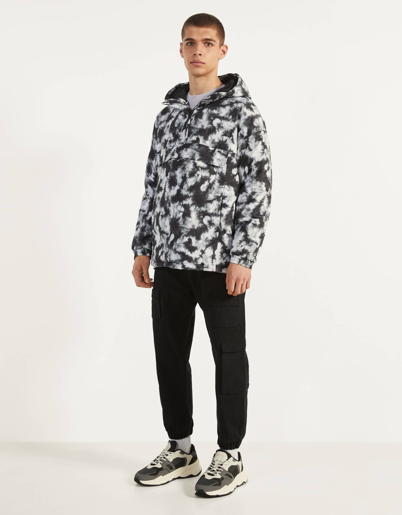 Bershka Batik desenli kapüşonlu ceket 4 Bershka Batik desenli kapüşonlu ceket 5