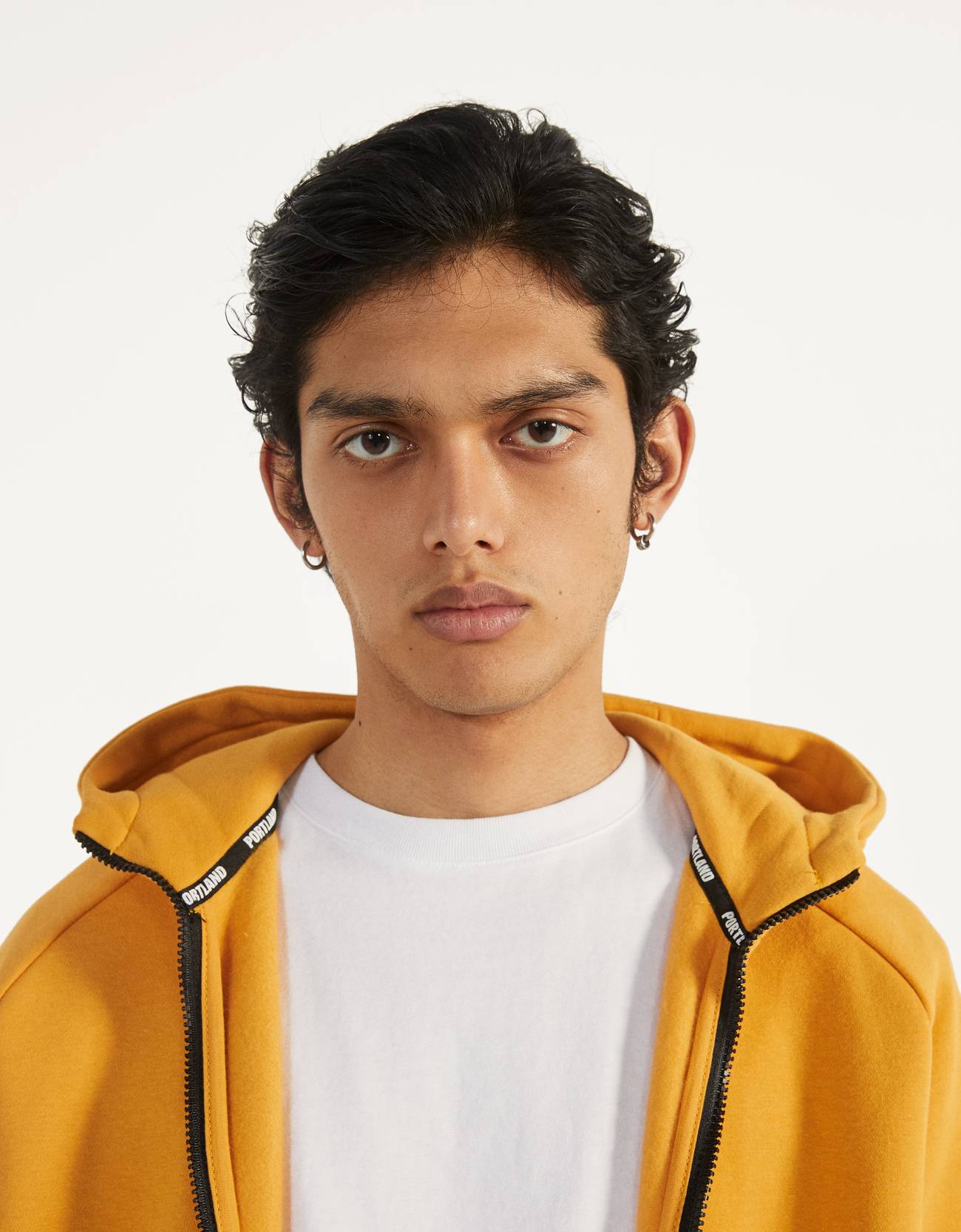 Bershka Kapüşonlu baskılı sweatshirt 6 Bershka Kapüşonlu baskılı sweatshirt 7