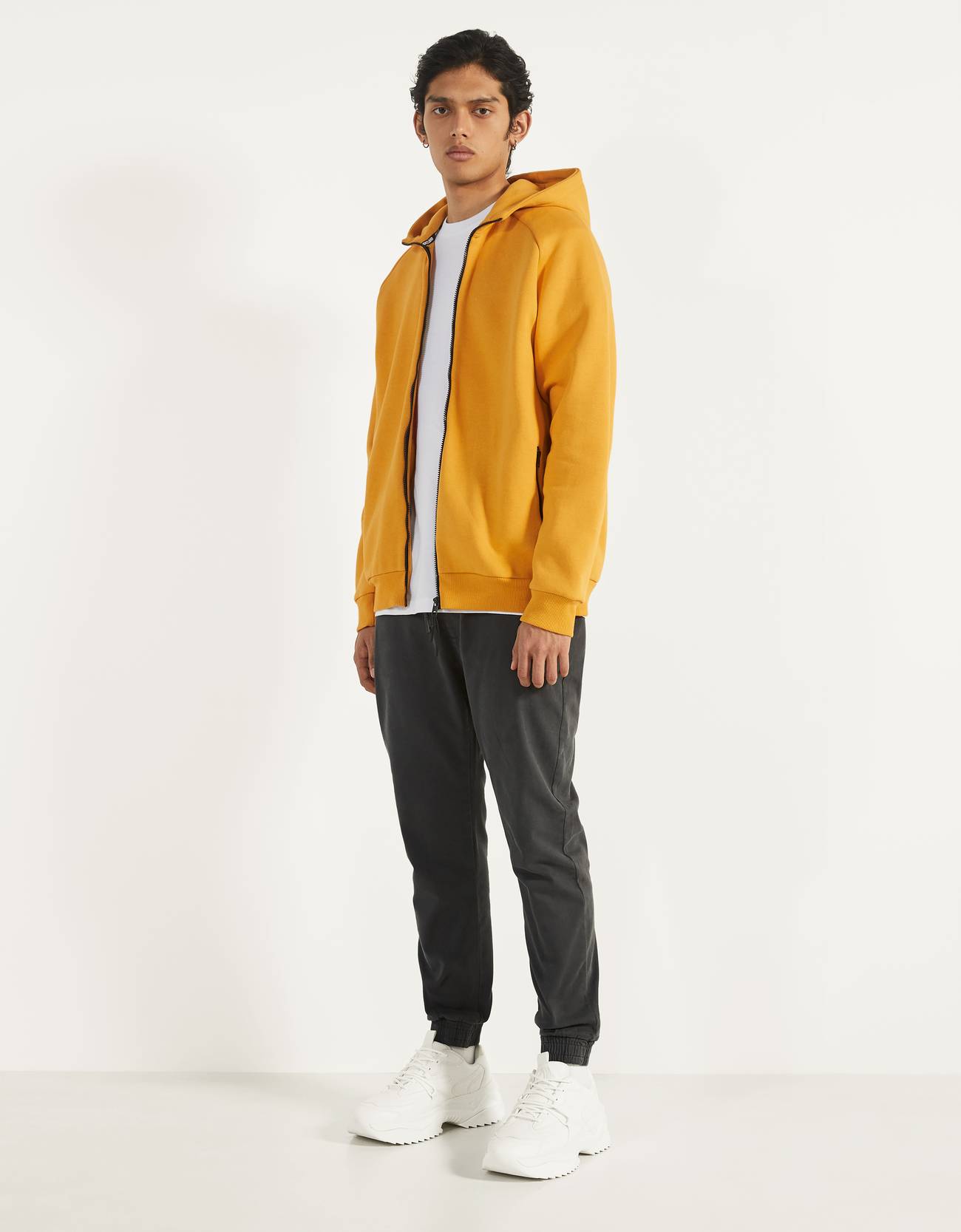 Bershka Kapüşonlu baskılı sweatshirt 4 Bershka Kapüşonlu baskılı sweatshirt 5