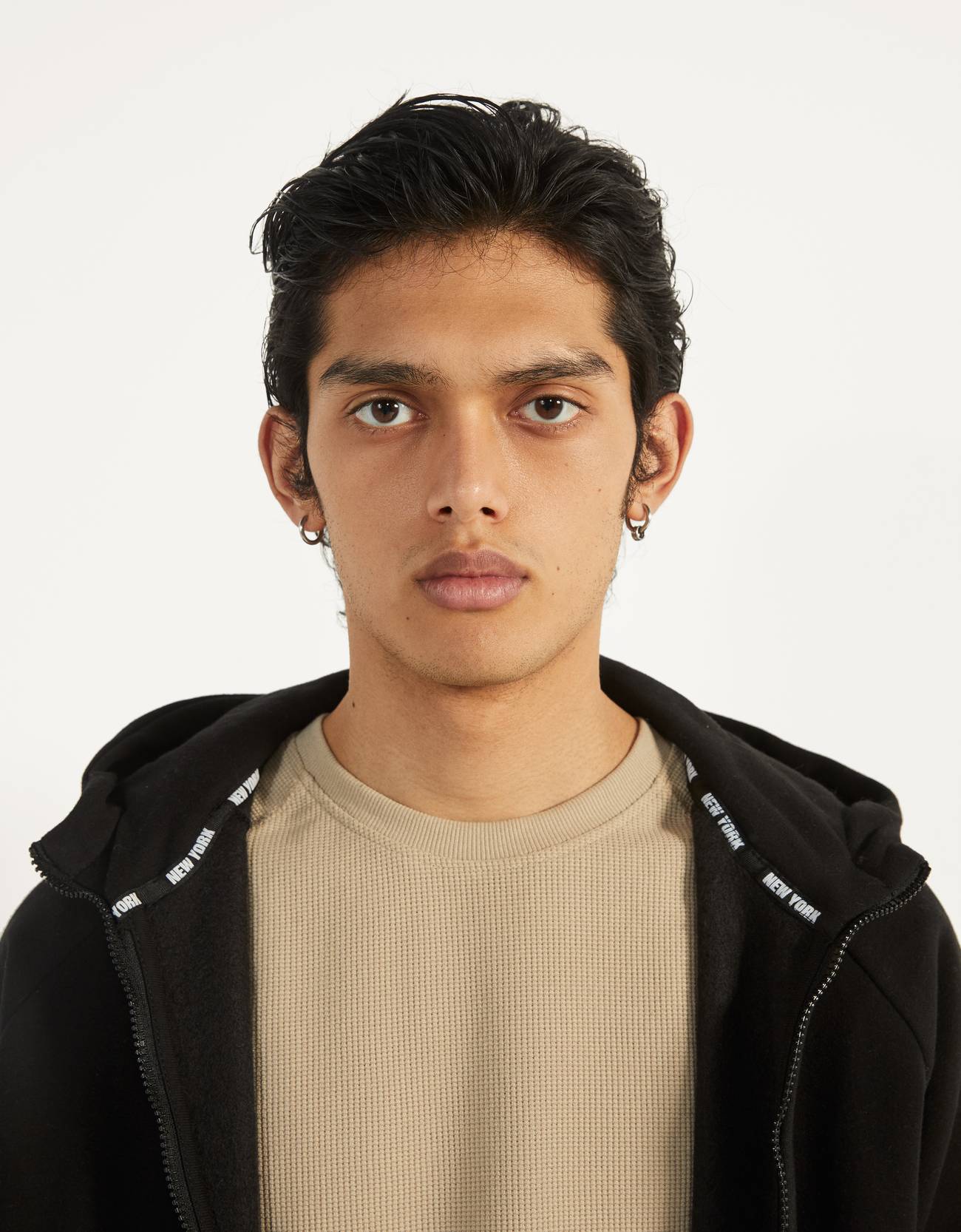 Bershka Kapüşonlu baskılı sweatshirt 6 Bershka Kapüşonlu baskılı sweatshirt 7