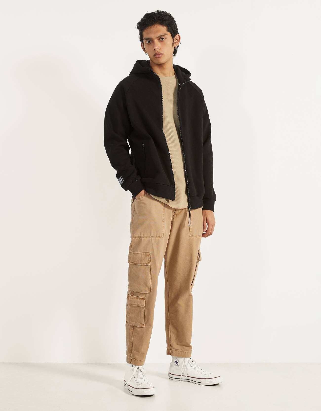 Bershka Kapüşonlu baskılı sweatshirt 4 Bershka Kapüşonlu baskılı sweatshirt 5