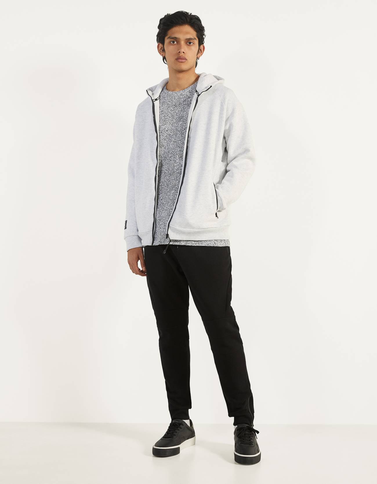 Bershka Kapüşonlu baskılı sweatshirt 6 Bershka Kapüşonlu baskılı sweatshirt 7