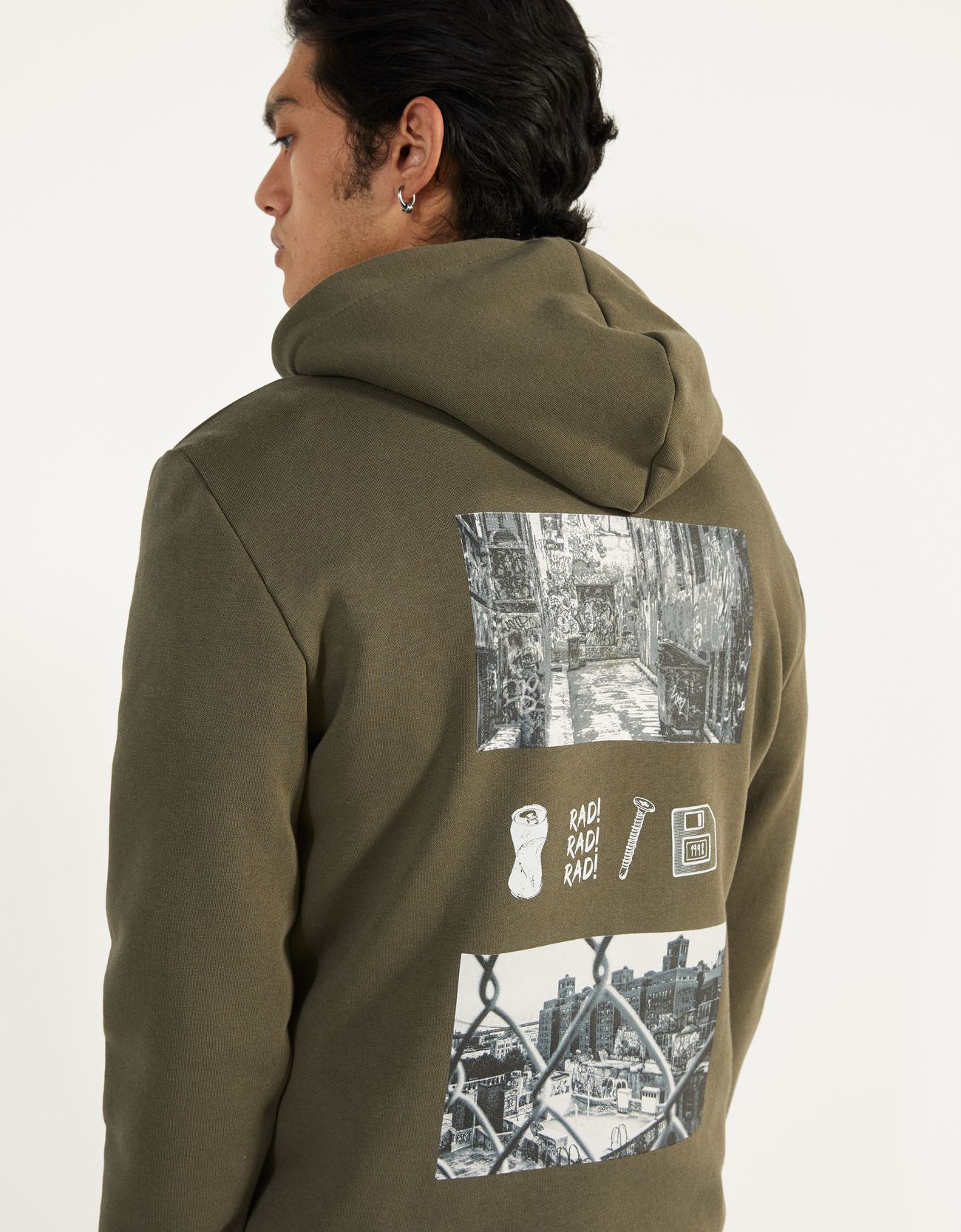 Bershka Desenli kapüşonlu sweatshirt 6 Bershka Desenli kapüşonlu sweatshirt 7