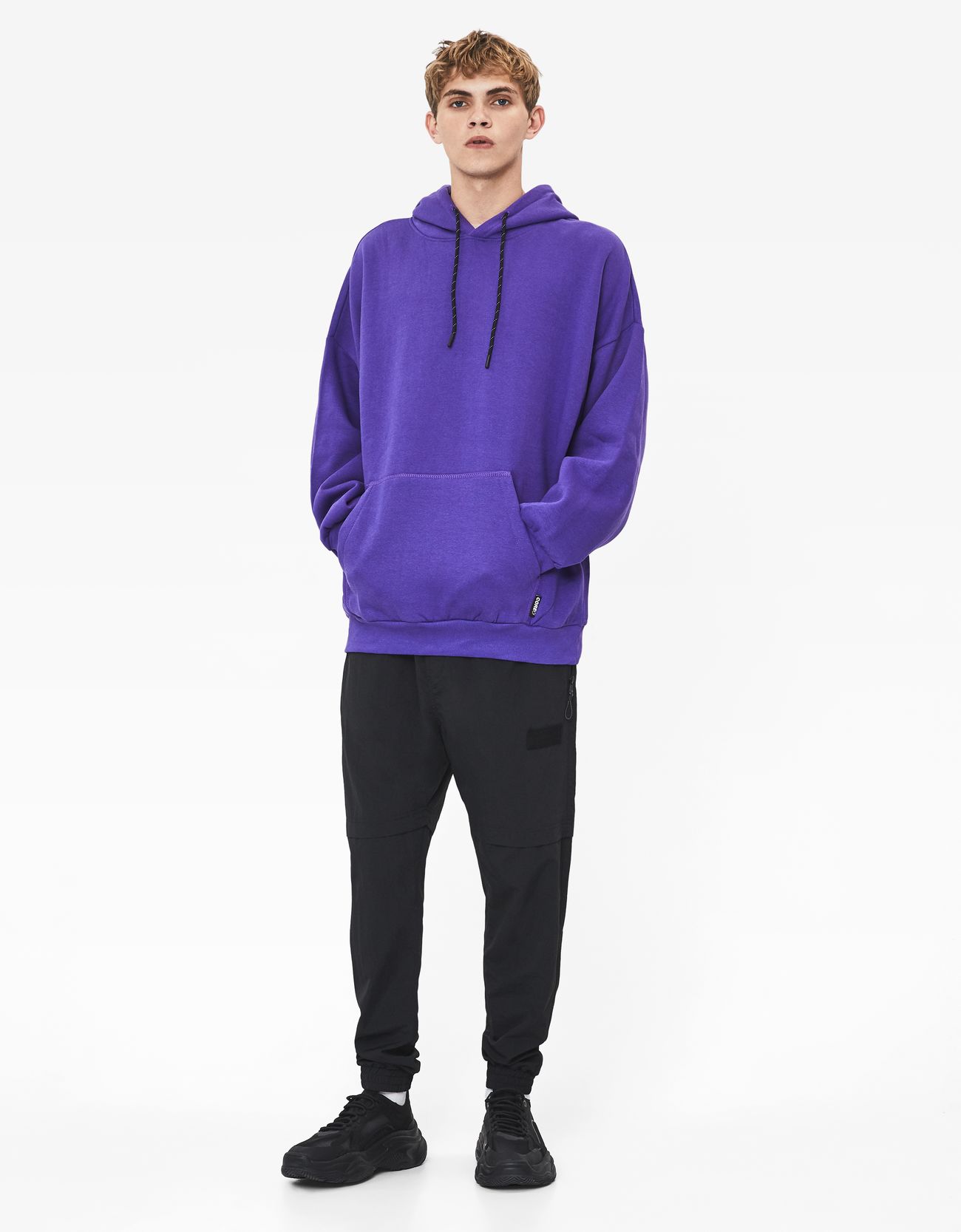 Bershka Kapüşonlu sweatshirt 8 Bershka Kapüşonlu sweatshirt 9