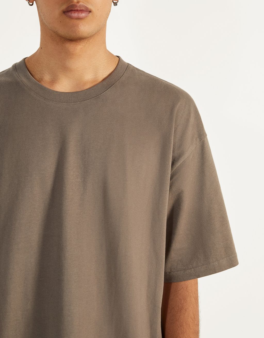Lavinse Aradigin Hersey Parmaklarinin Ucunda Erkek Oversize Basic Siyah T Shirt 40238 Lavinse