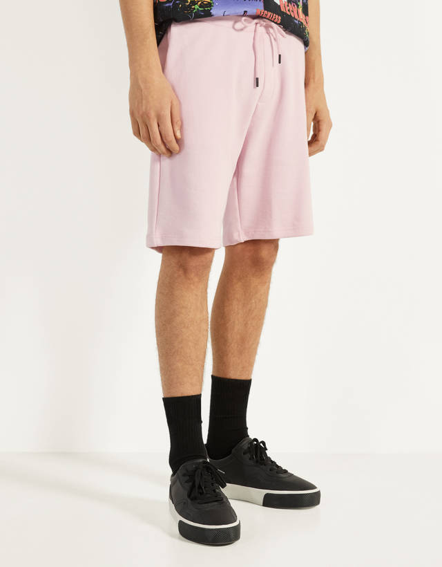 Bermuda de felpa - Graphic Tees - Bershka Honduras