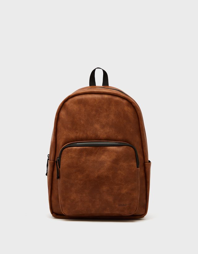 Mochila efecto piel - null - Bershka Dominican Republic