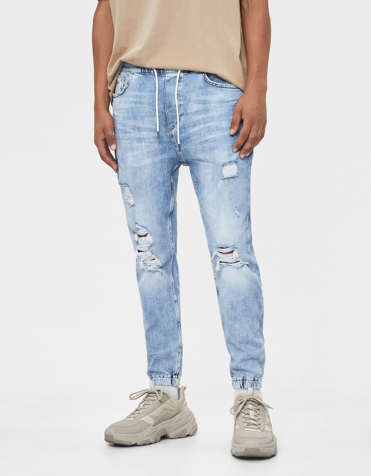 Bershka Distressed jogging fit jean 4 Bershka Distressed jogging fit jean 5