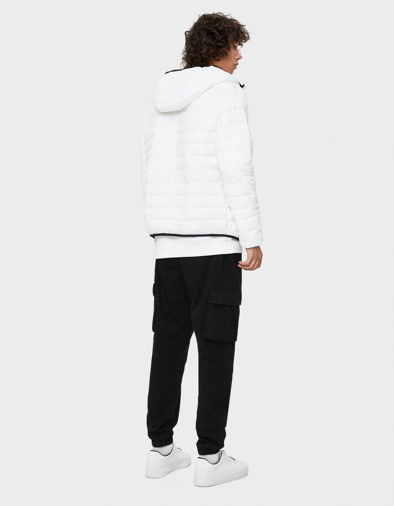 Bershka Kapüşonlu şişme mont 0 Bershka Kapüşonlu şişme mont 1