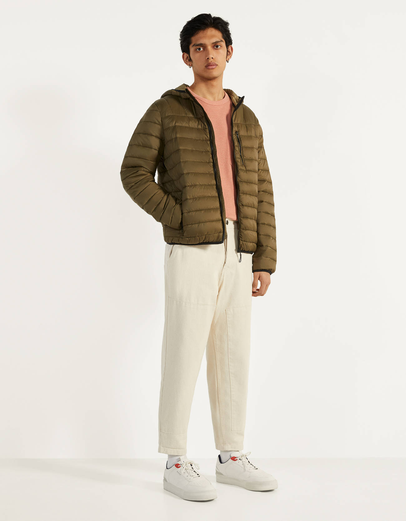 Bershka Kapüşonlu şişme mont 0 Bershka Kapüşonlu şişme mont 1