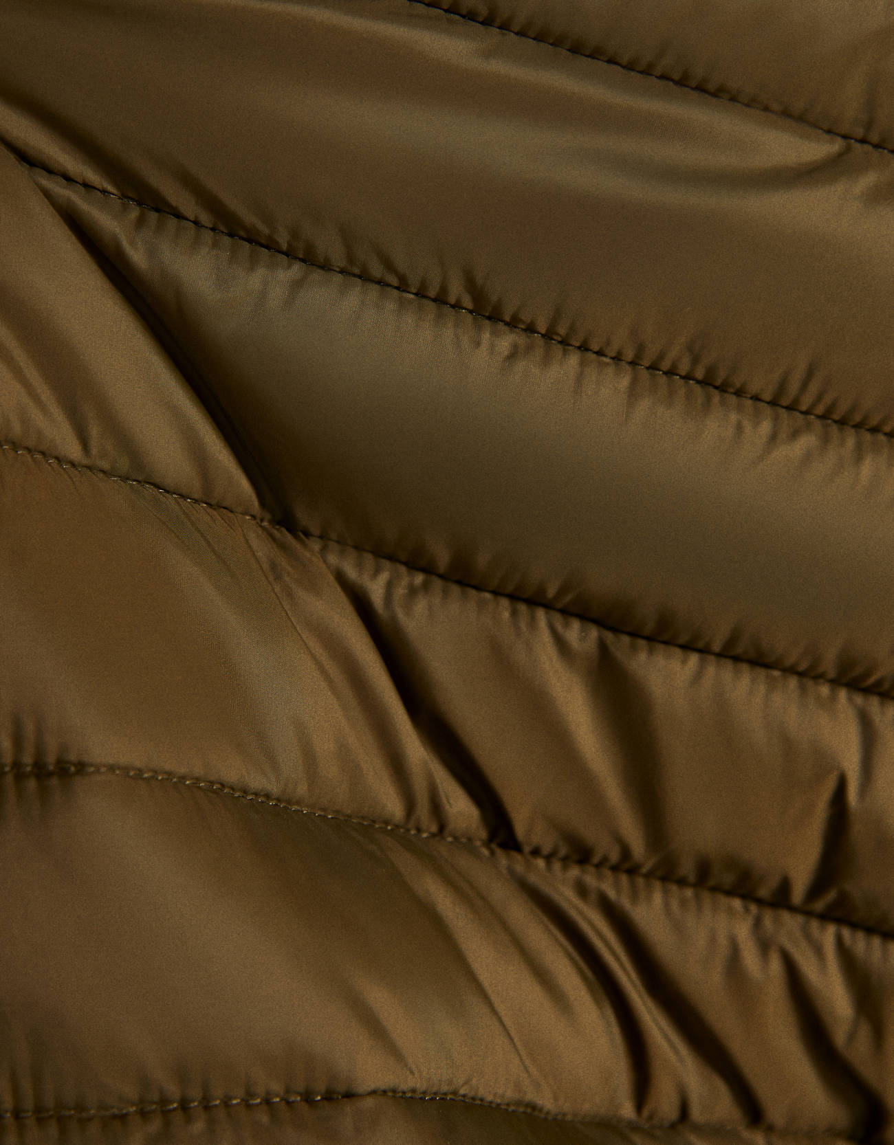 Bershka Kapüşonlu şişme mont 4 Bershka Kapüşonlu şişme mont 5