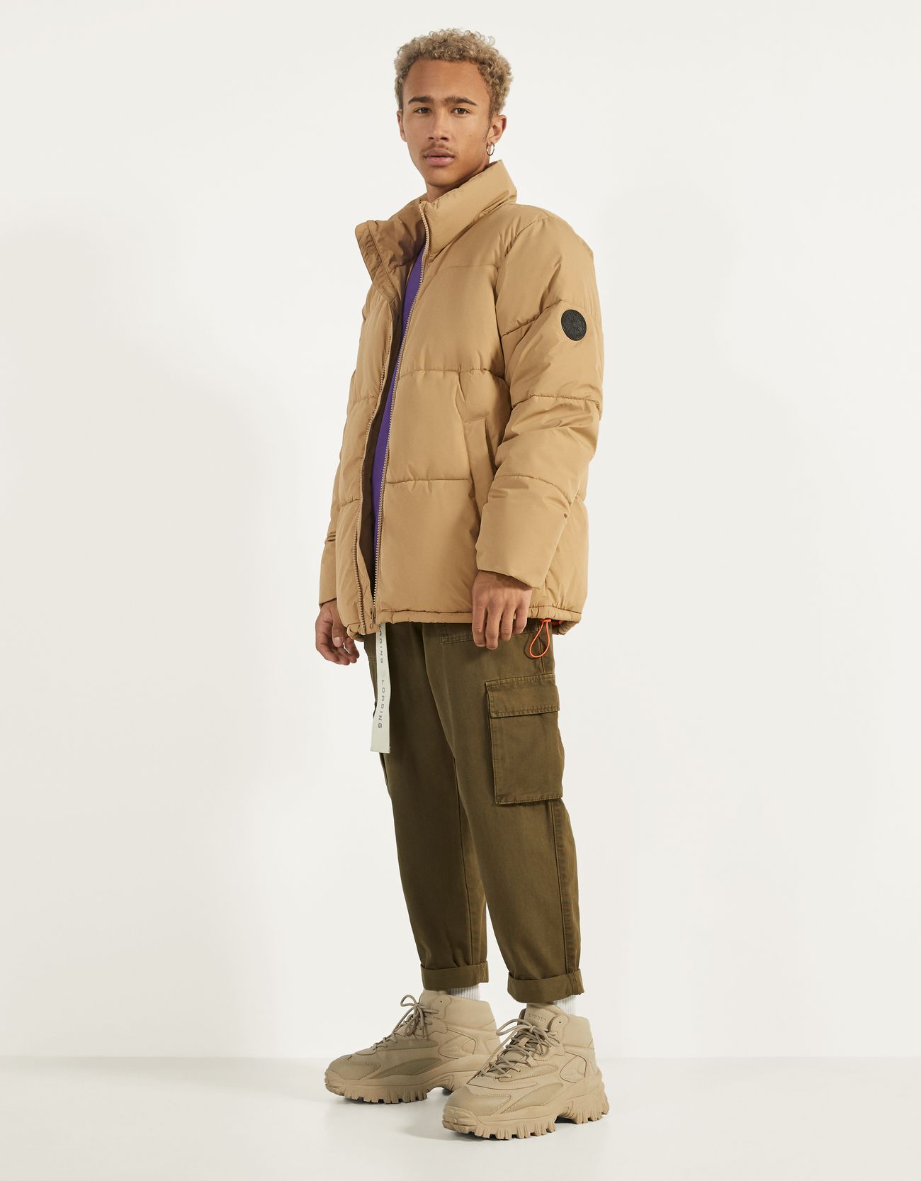 Bershka Kontrast şeritli şişme mont 6 Bershka Kontrast şeritli şişme mont 7