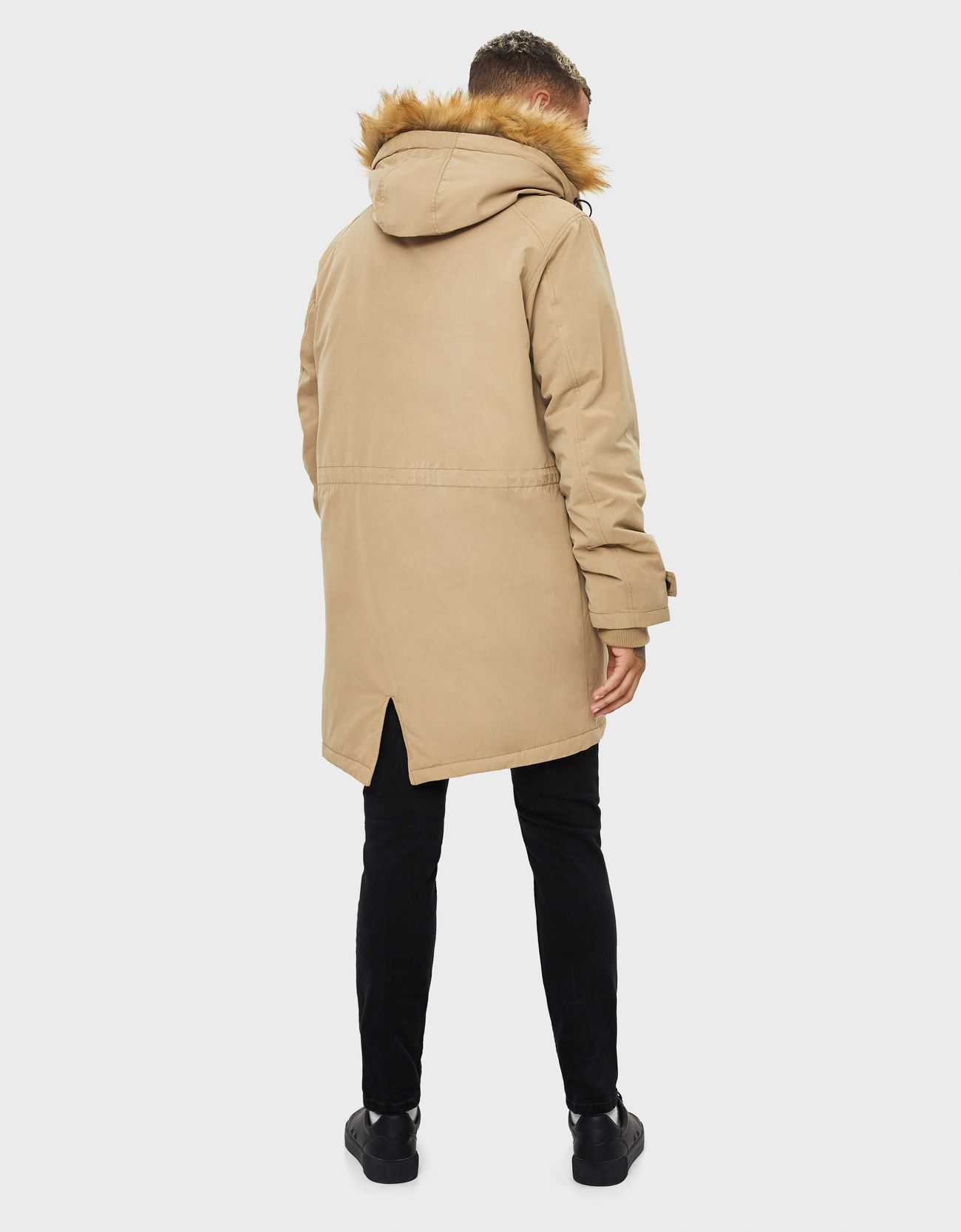 Bershka Pamuklu şişme kapüşonlu parka 0 Bershka Pamuklu şişme kapüşonlu parka 1