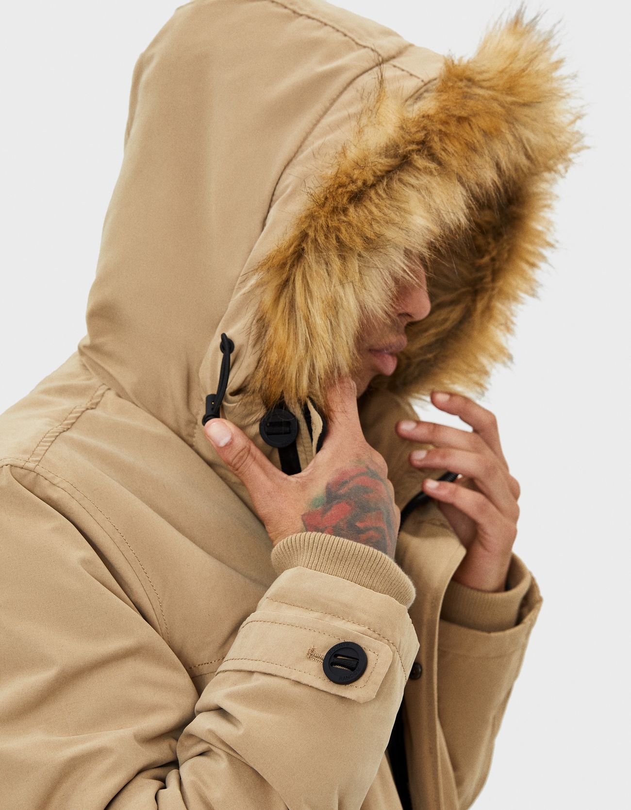 Bershka Pamuklu şişme kapüşonlu parka 2 Bershka Pamuklu şişme kapüşonlu parka 3