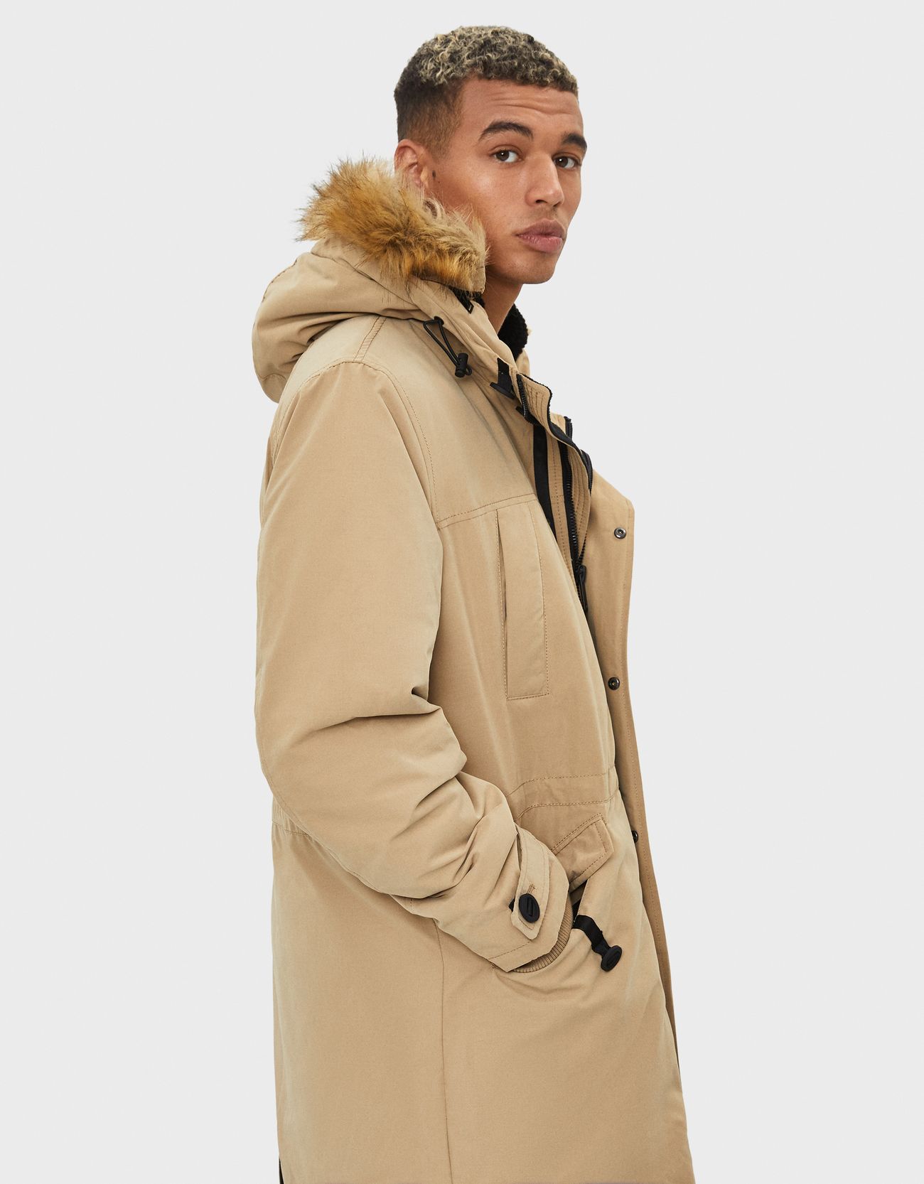 Bershka Pamuklu şişme kapüşonlu parka 4 Bershka Pamuklu şişme kapüşonlu parka 5