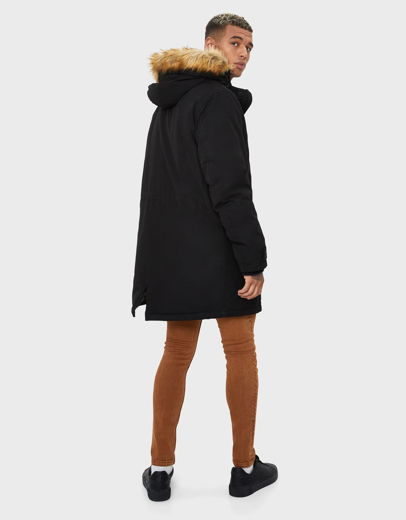 Bershka Pamuklu şişme kapüşonlu parka 0 Bershka Pamuklu şişme kapüşonlu parka 1