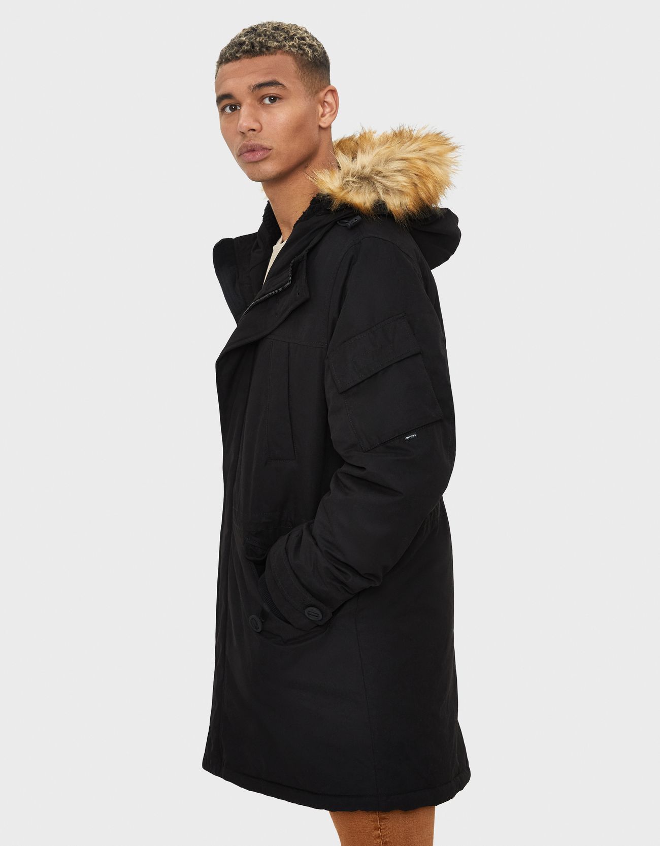 Bershka Pamuklu şişme kapüşonlu parka 4 Bershka Pamuklu şişme kapüşonlu parka 5