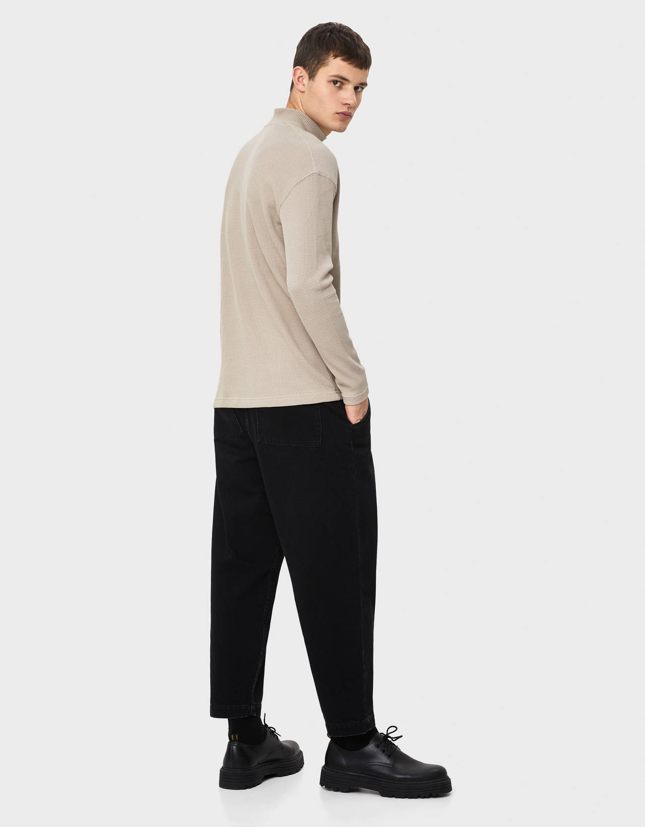 Bershka Dik yaka kazak 0 Bershka Dik yaka kazak 1