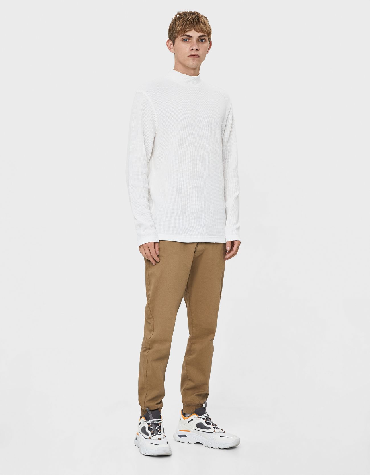 Bershka Dik yaka gofre triko kazak 8 Bershka Dik yaka gofre triko kazak 9