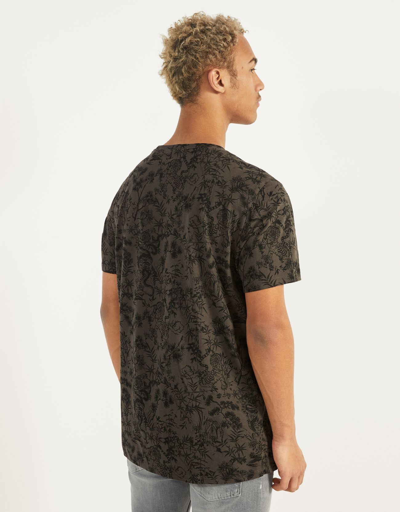 Bershka Baskılı t-shirt 8 Bershka Baskılı t-shirt 9
