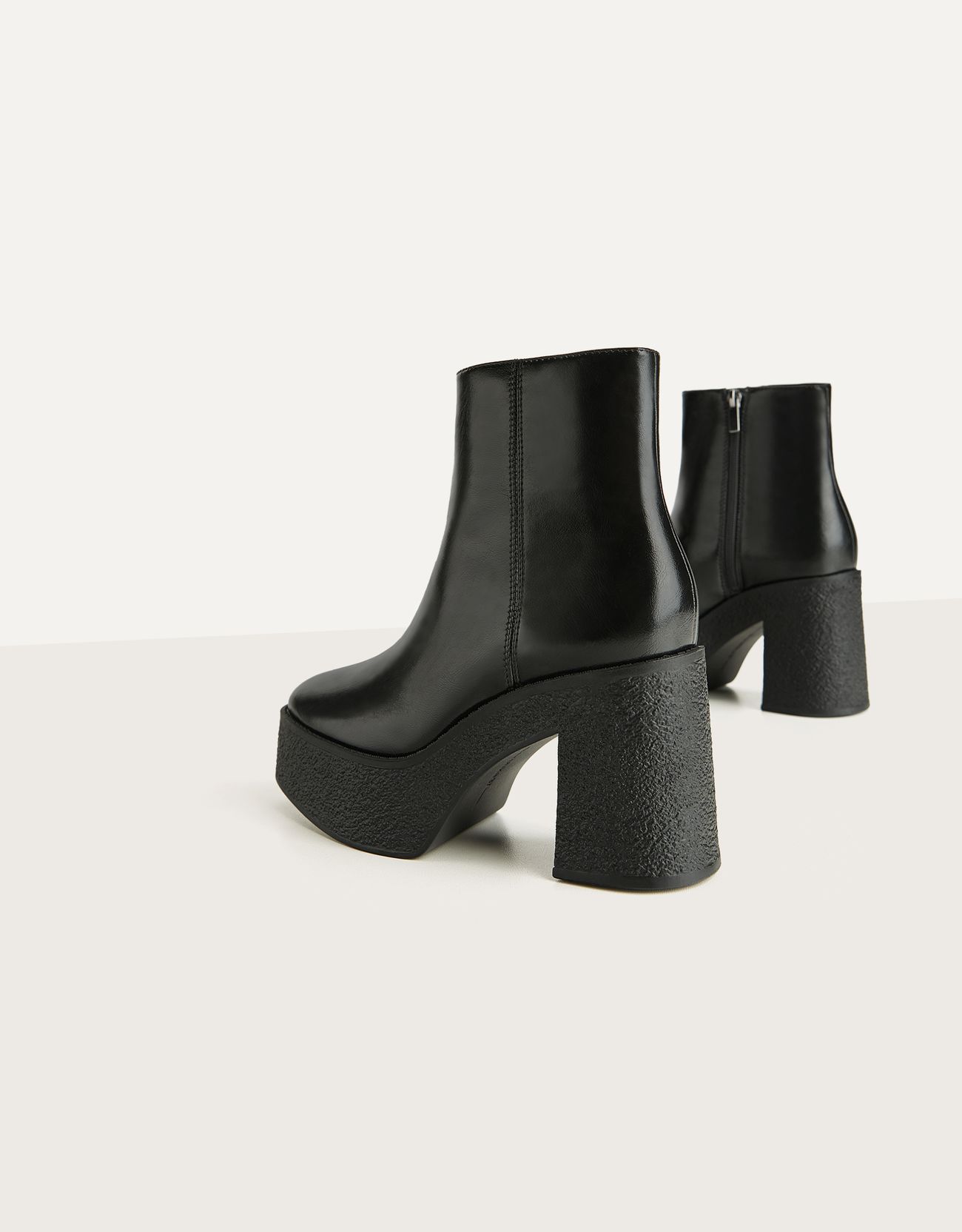 Bershka Platform topuk bilekte bot 4 Bershka Platform topuk bilekte bot 5