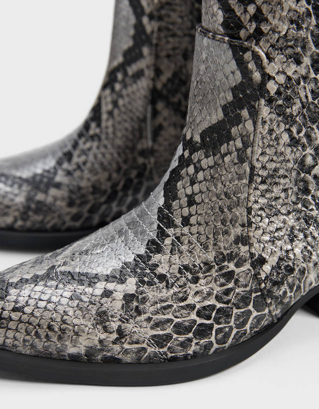 cowboy style boots