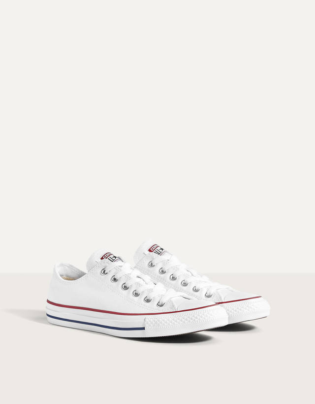 what stores sell chuck taylor converse