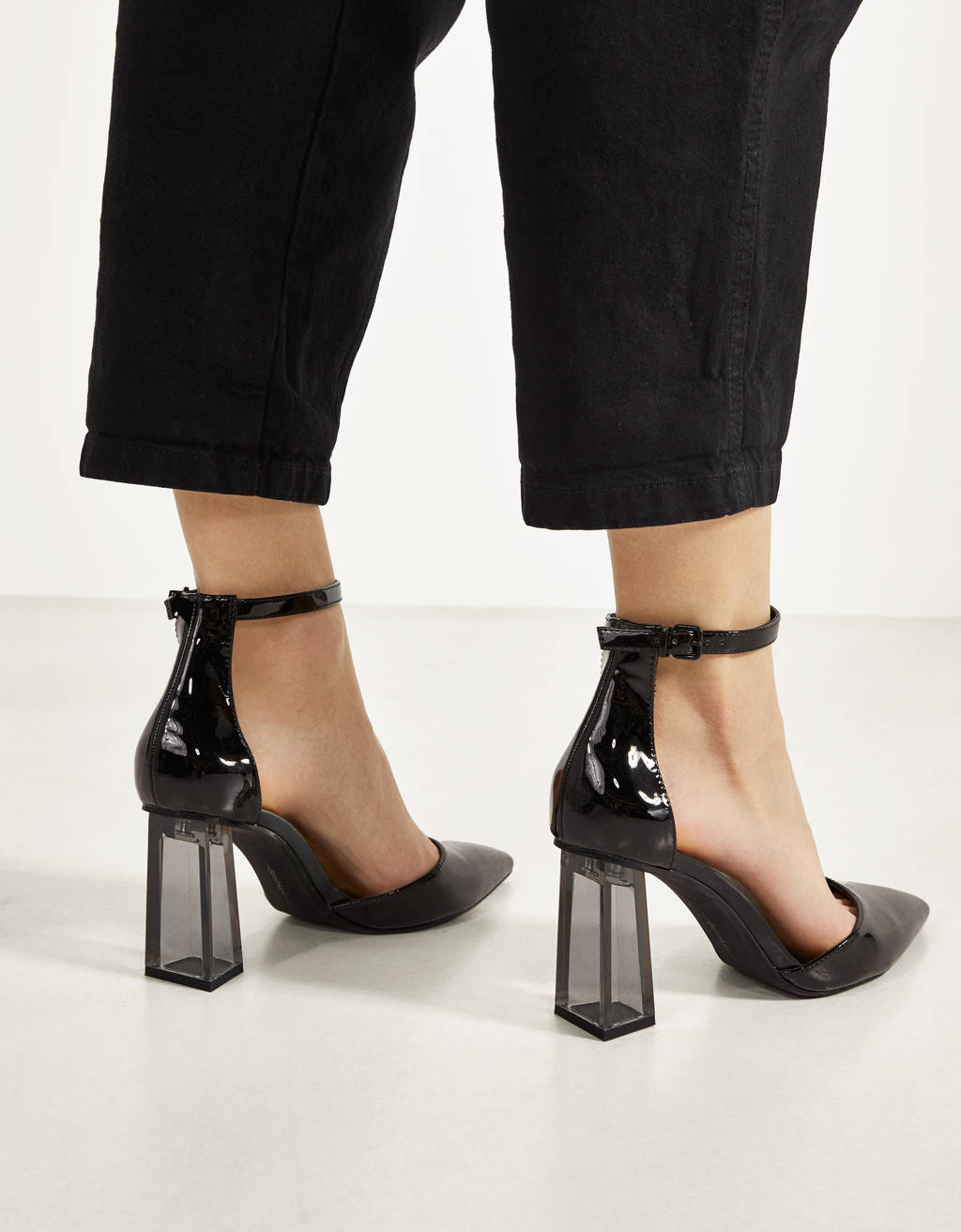 high heel shoes - null - Bershka Armenia