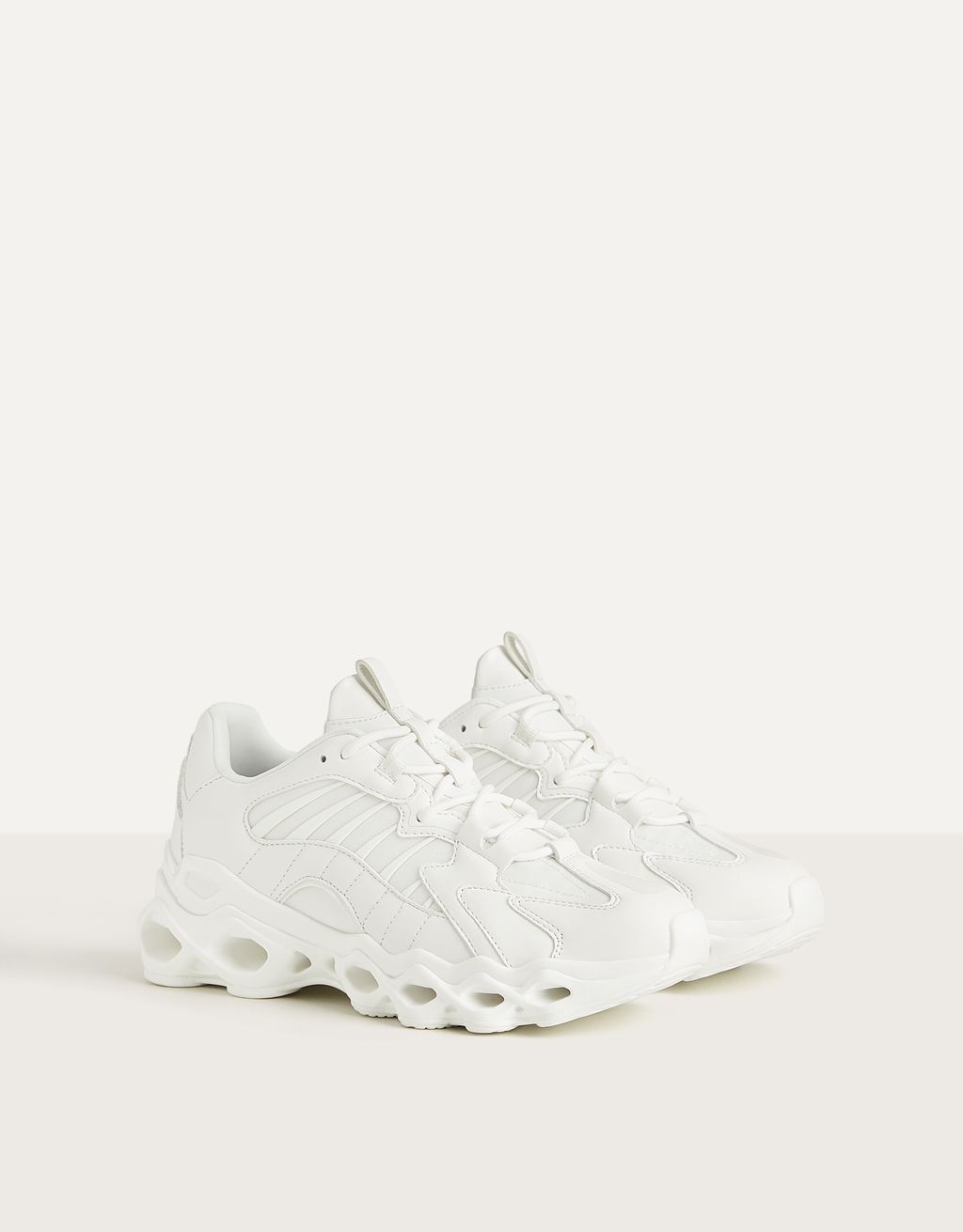 Deportivas suela huecos - Zapatos - Bershka Costa Rica
