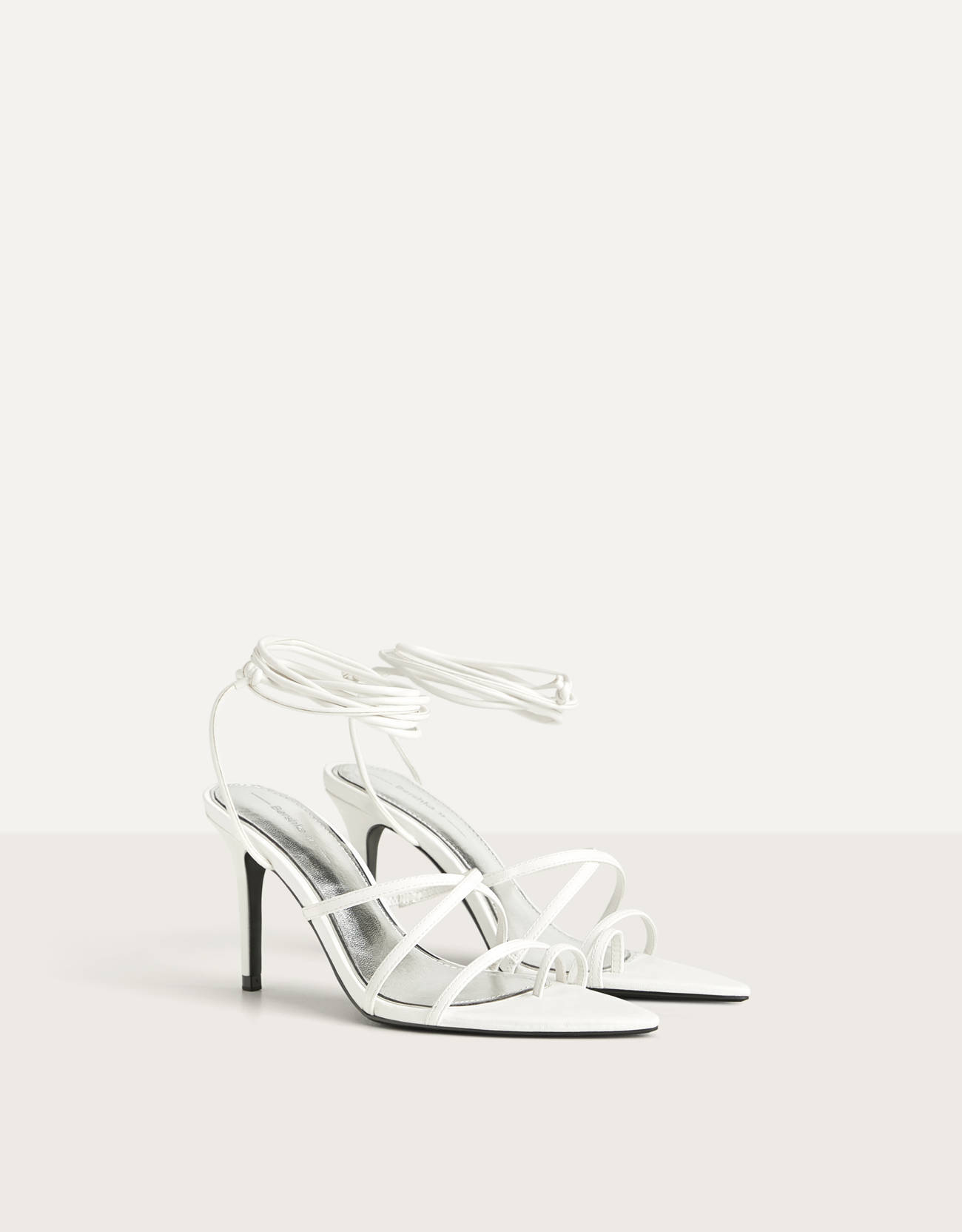 Abundantly Thrust above High-heel sandals with straps and tie detail - null - Bershka Luxembourg