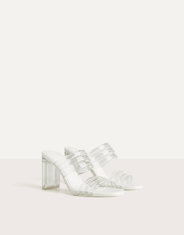 Sandalia tacón transparente - Zapatos - Bershka Honduras