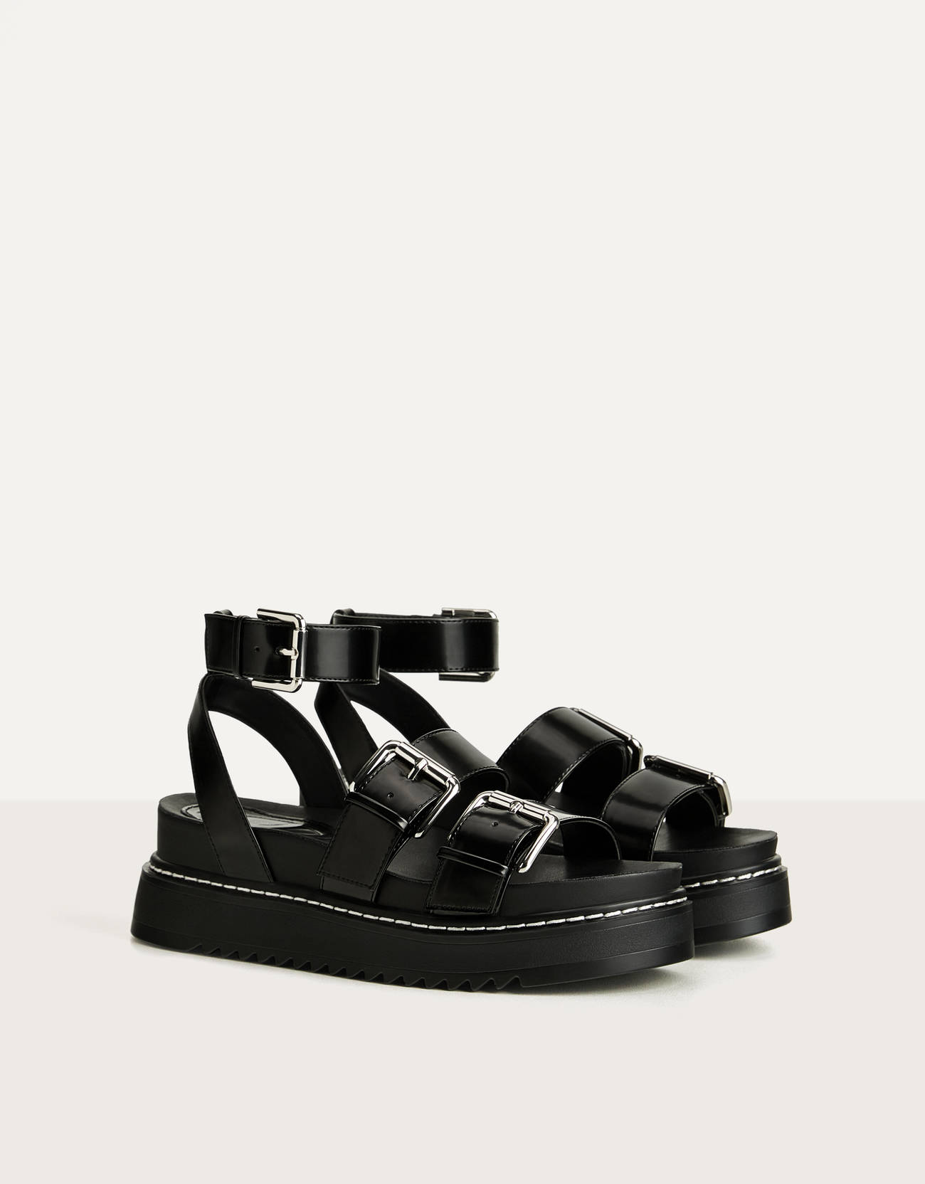 bershka black sandals
