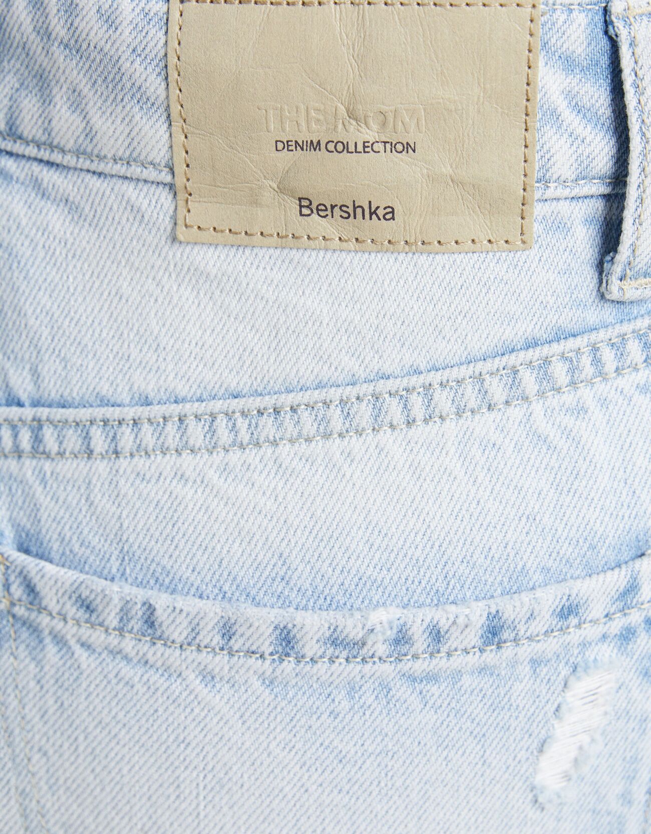 Bershka Distressed detaylı mom jean 2 Bershka Distressed detaylı mom jean 3