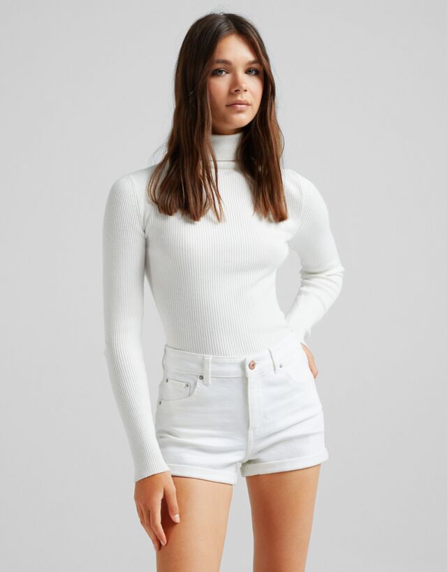 boohoo white turtleneck