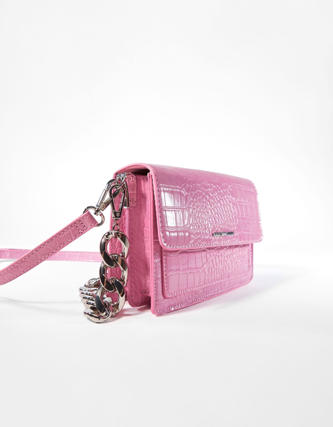 Bershka Timsah desenli clutch çanta 0 Bershka Timsah desenli clutch çanta 1