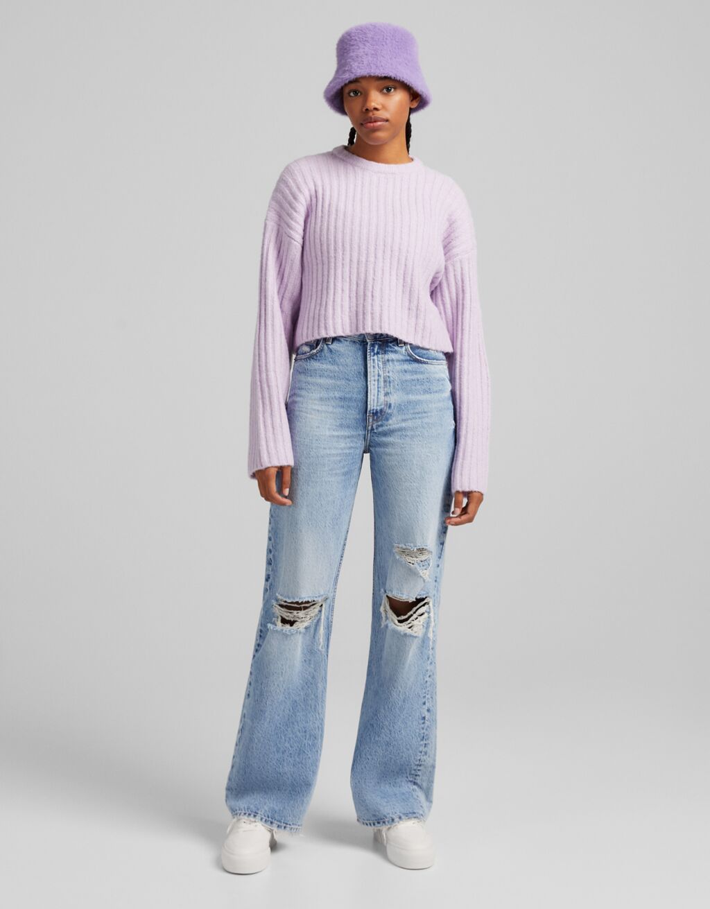 bershka 90s ripped flare jeans
