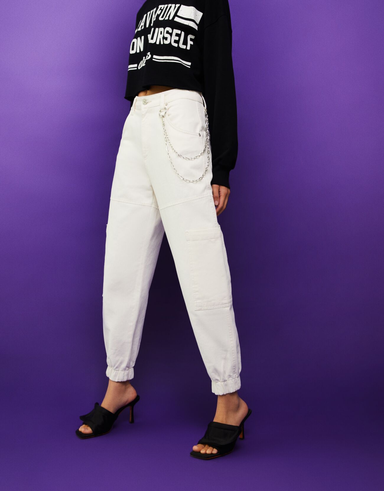 Bershka - Pantalón jogger cargo algodón cadena